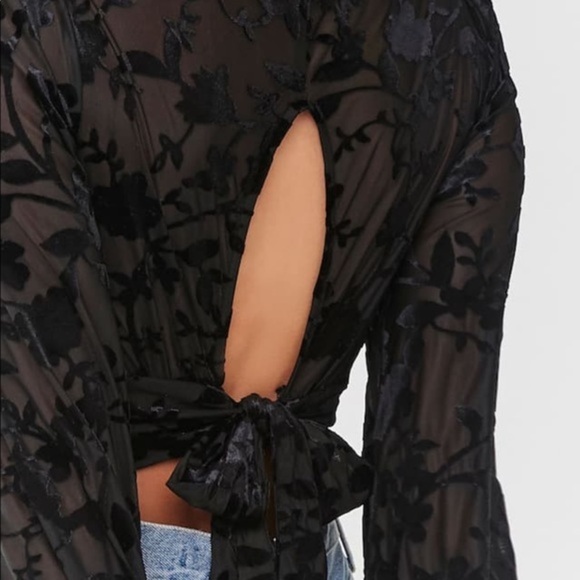 Floral burnout crop top - Picture 6 of 7